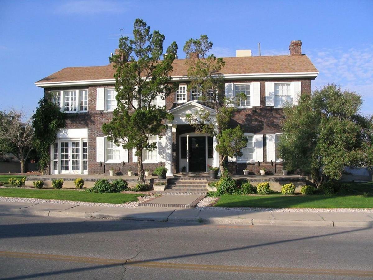 Hawthorne House Near Utep Guest house El Paso